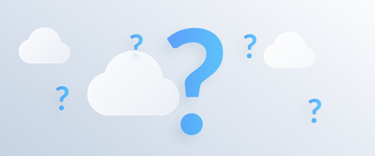 pytajniki na tle chmur